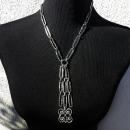 handgearbeitete Lariat Kette mit keltischem Knoten